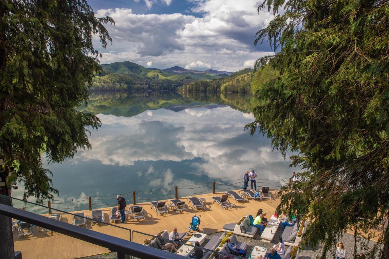 Adventure Lake Resort - Simared Baia Mare Exteriör bild